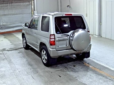 MITSUBISHI PAJERO MINI