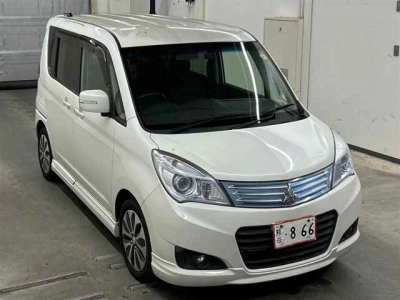 MITSUBISHI DELICA D:2