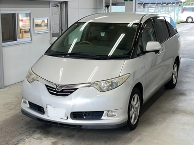 TOYOTA ESTIMA HYBRID