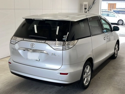TOYOTA ESTIMA HYBRID