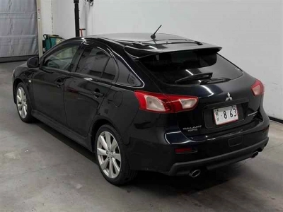 MITSUBISHI GALANT FORTIS SPORTBACK