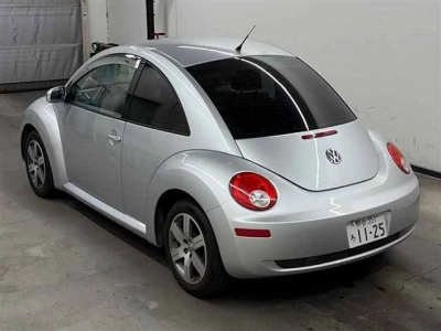 VOLKSWAGEN NEW BEETLE