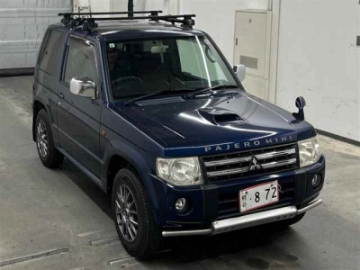 MITSUBISHI PAJERO MINI