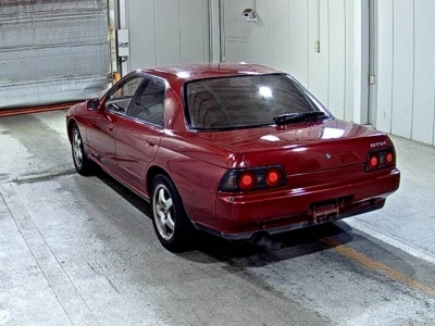 NISSAN SKYLINE