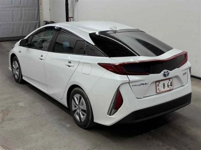 TOYOTA PRIUS PHV