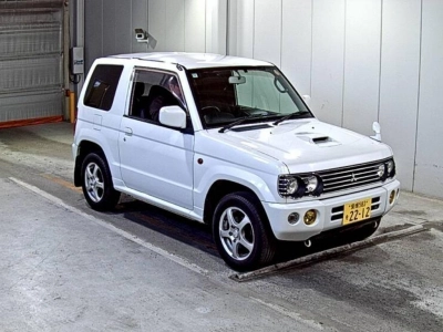 MITSUBISHI PAJERO MINI