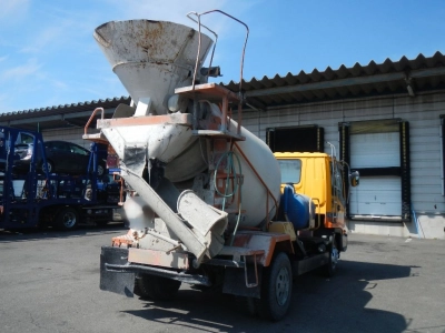 ISUZU FORWARD