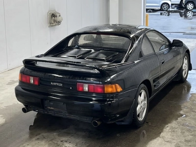 TOYOTA MR2