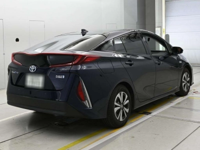 TOYOTA PRIUS PHV