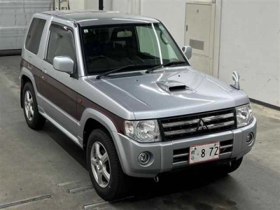 MITSUBISHI PAJERO MINI