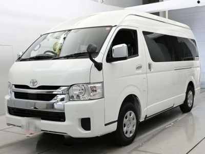 TOYOTA HIACE WAGON