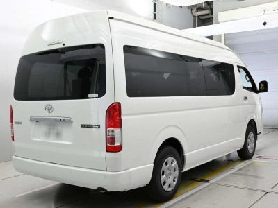TOYOTA HIACE WAGON