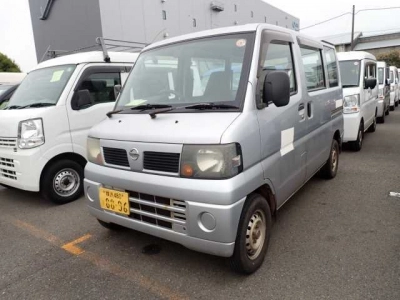 NISSAN CLIPPER VAN
