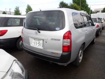 TOYOTA SUCCEED VAN