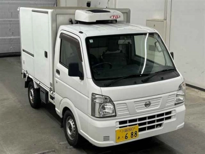 NISSAN NT100 CLIPPER