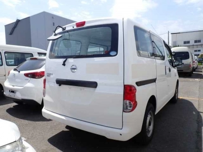 NISSAN NV200 VANETTE VAN