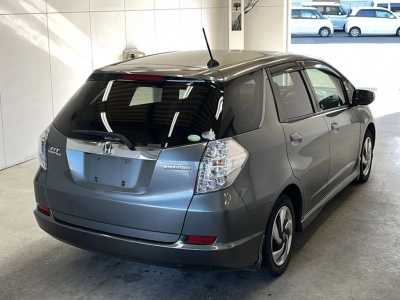 HONDA FIT SHUTTLE HYBRID