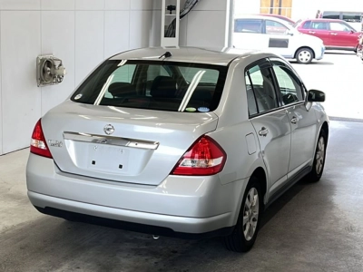 NISSAN TIIDA LATIO