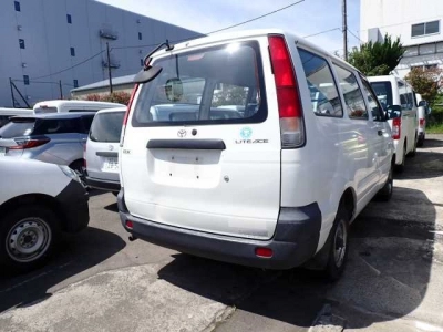 TOYOTA LITE ACE VAN