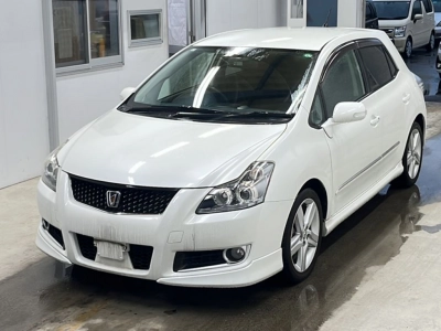 TOYOTA BLADE