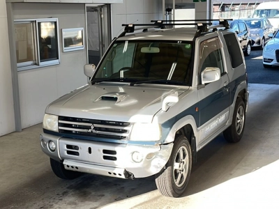 MITSUBISHI PAJERO MINI