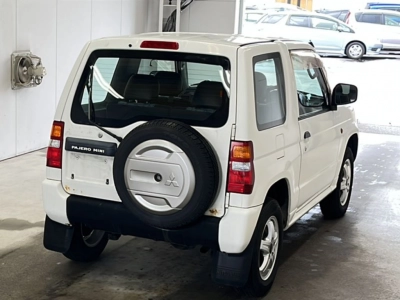 MITSUBISHI PAJERO MINI