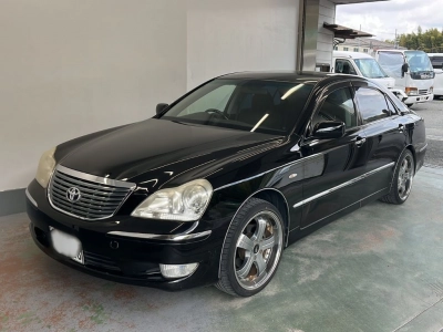 TOYOTA CROWN MAJESTA
