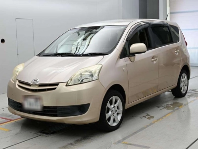 DAIHATSU BOON LUMINAS
