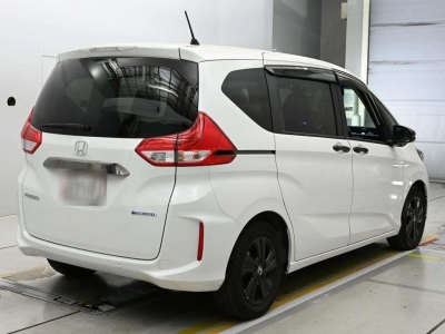 HONDA FREED HYBRID