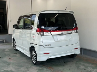 MITSUBISHI DELICA D:2
