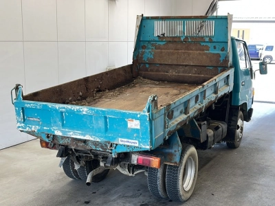 TOYOTA DYNA TRUCK