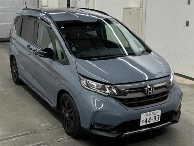 HONDA FREED HYBRID