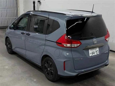 HONDA FREED HYBRID