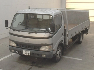 TOYOTA DYNA