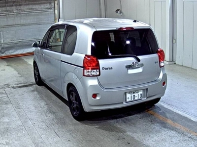 TOYOTA PORTE