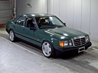 MERCEDES BENZ MEDIUM CLASS
