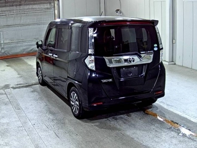 TOYOTA TANK