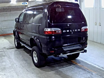 MITSUBISHI DELICA SPACE GEAR