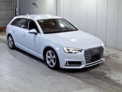 AUDI A4 AVANTE