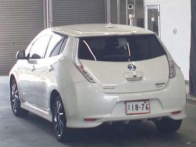 NISSAN LEAF