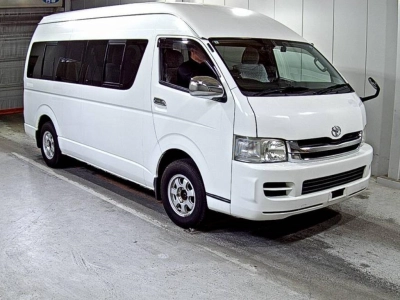 TOYOTA HIACE WAGON