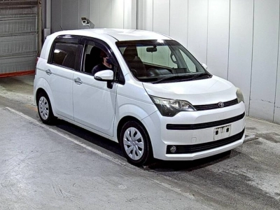 TOYOTA SPADE