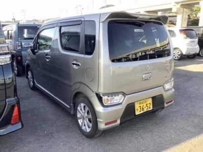 SUZUKI WAGON R STINGRAY