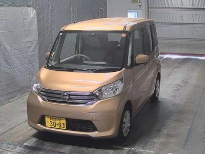 NISSAN DAYZ ROOX