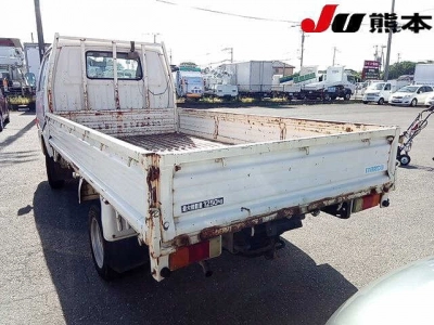 MAZDA BONGO BRAWNY TRUCK