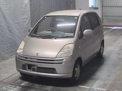SUZUKI MRWAGON