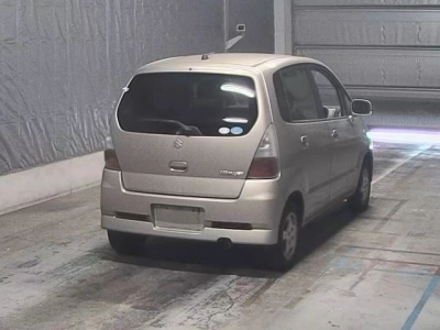 SUZUKI MRWAGON