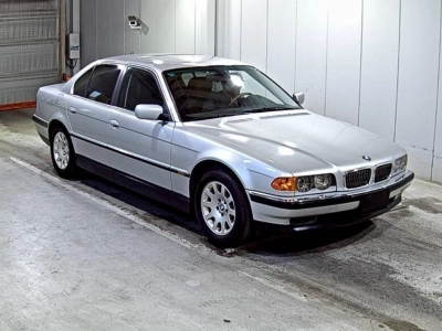 BMW 7 SERIES