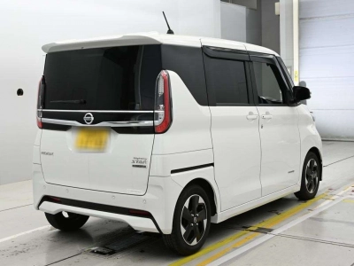 NISSAN ROOX