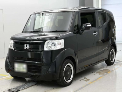 HONDA N-BOX SLASH